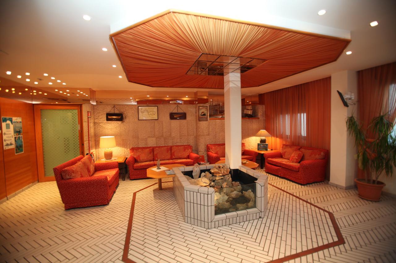 Hotel Gabbiano San Domino Extérieur photo