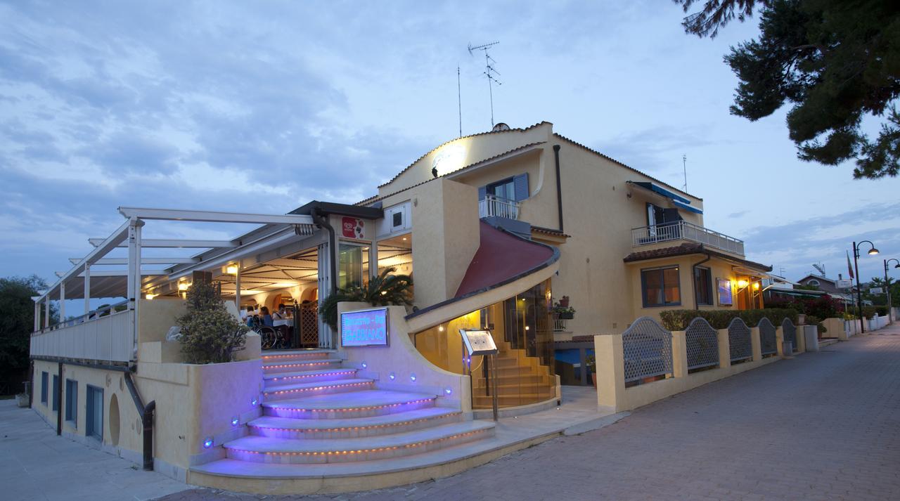 Hotel Gabbiano San Domino Extérieur photo